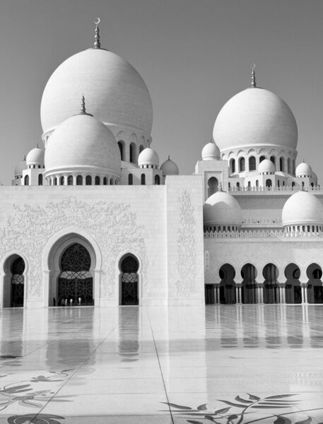 Photograph Ingrida Kuznecova Sheikh Zayed Mosque Abu Dhabi on One Eyeland